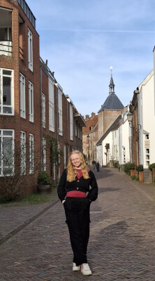 Vivien is looking for a Room / Rental Property / Studio / Apartment in Leiden