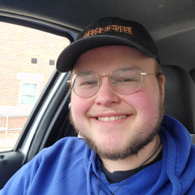 Zachary zoekt een Kamer / Huurwoning / Studio / Appartement in Leiden