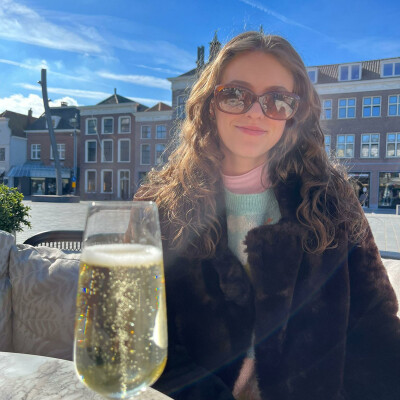 Julia is looking for a Room / Rental Property / Studio / Apartment in Leiden