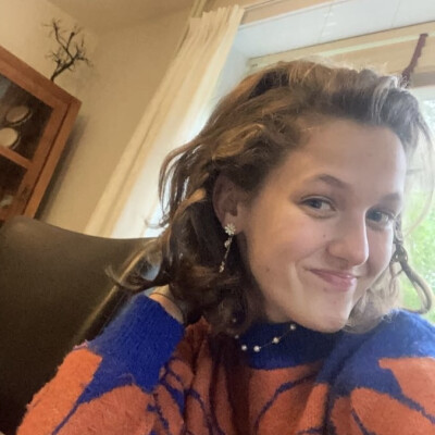 Rozemarijn zoekt een Kamer / Huurwoning / Studio / Appartement in Leiden