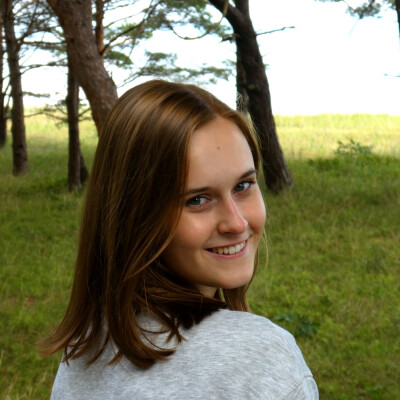 Ellen zoekt een Kamer / Huurwoning / Studio / Appartement in Leiden