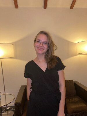 Carmen zoekt een Kamer / Studio in Leiden
